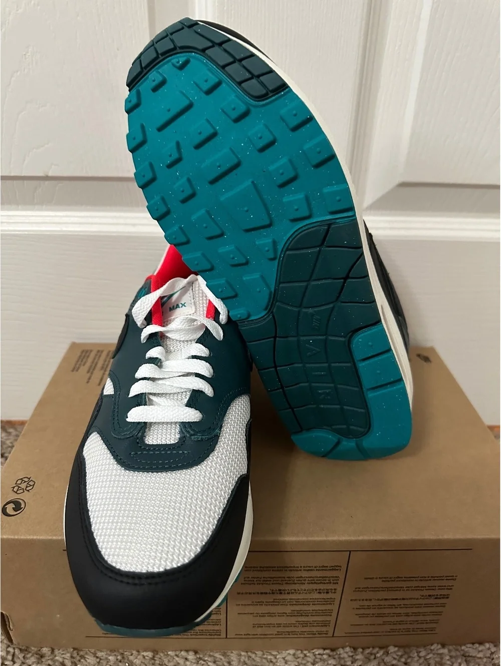 Size 7.5M/9 Women - Lebron James x Liverpool F.C. x Air Max 1 “Third Kit”